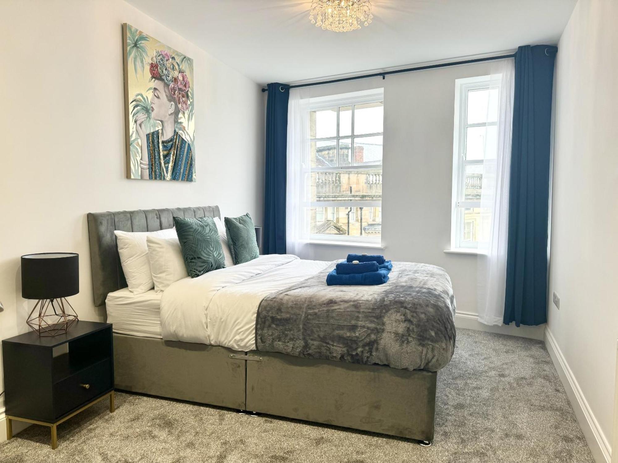 The Crown View - Luxury Apartment - Free Parking Nearby 해러게이트 외부 사진